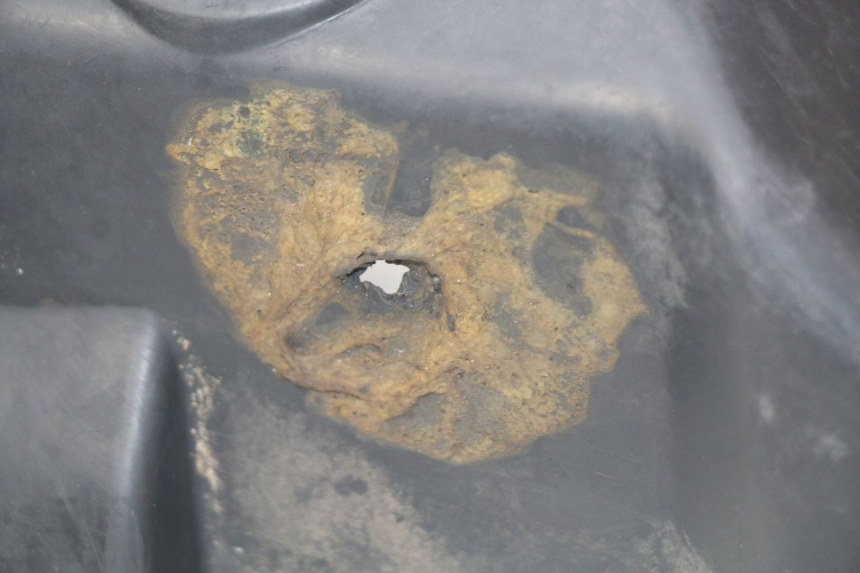 photo de ENGINE COVER PEUGEOT KISBEE 2T 50 (2010 - 2017)