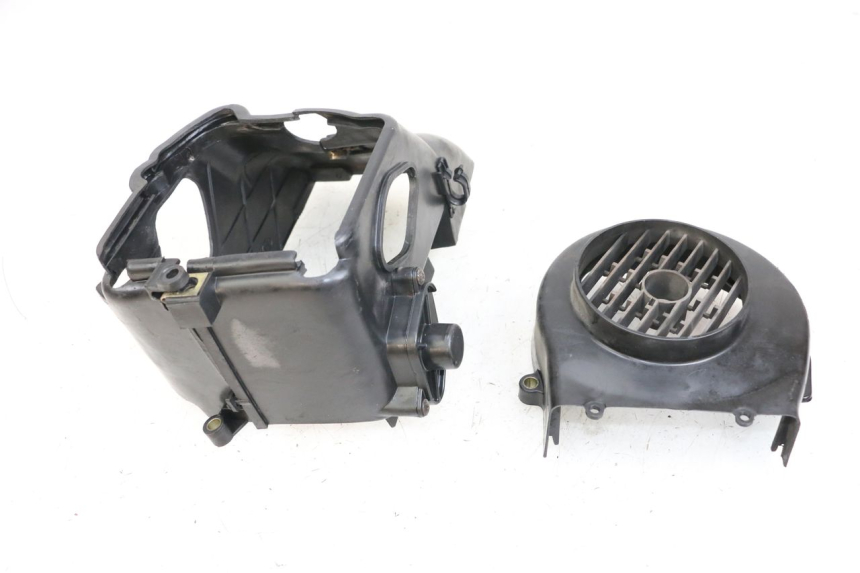 photo de ENGINE COVER PEUGEOT KISBEE 4T 50 (2010 - 2017)