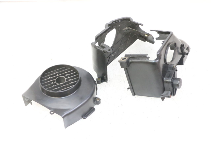 photo de ENGINE COVER PEUGEOT KISBEE 4T 50 (2010 - 2017)