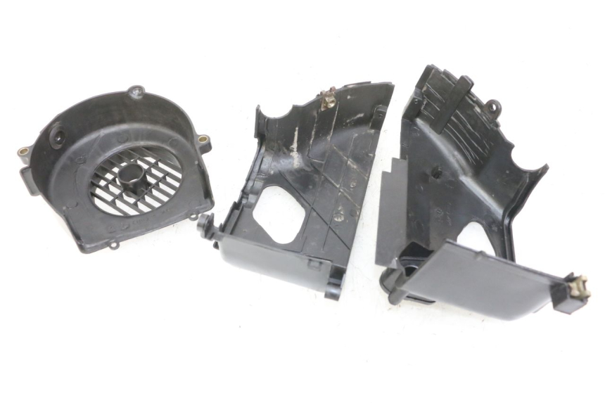 photo de ENGINE COVER PEUGEOT KISBEE 4T 50 (2010 - 2017)