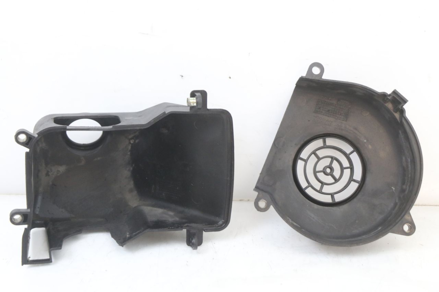 photo de ENGINE COVER PEUGEOT STREETZONE I 2T 50 (2018 - 2020)