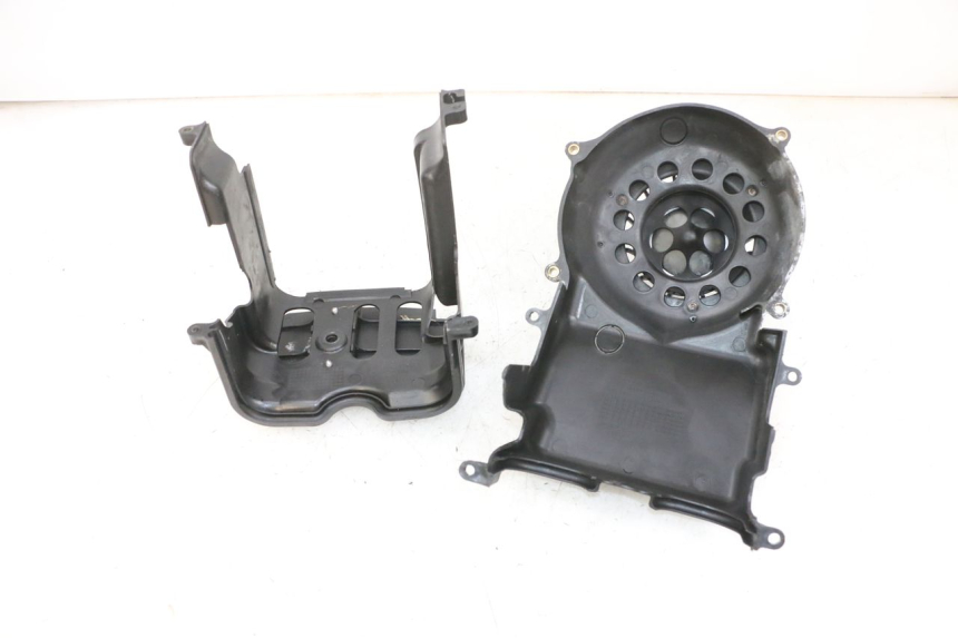 photo de ENGINE COVER DAELIM S1 125 (2007 - 2016) - Zoom on usage condition