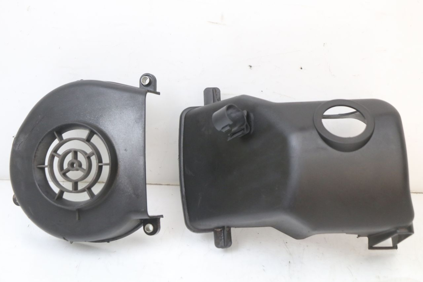 photo de ENGINE COVER PEUGEOT STREETZONE I 2T 50 (2018 - 2020)