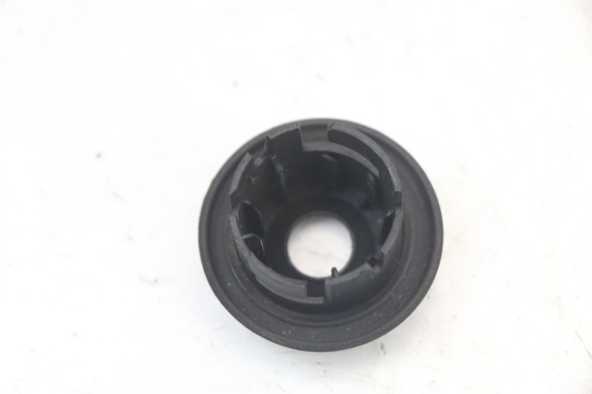 photo de IGNITION SWITCH COVER BMW C1 125 (2000 - 2003)