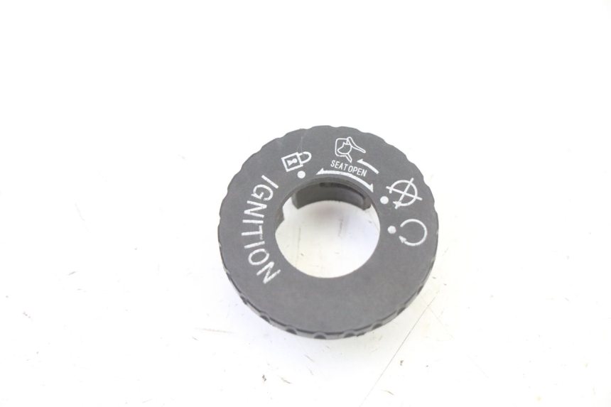 photo de IGNITION SWITCH COVER SYM FIDDLE 3 III 50 (2014 - 2020)