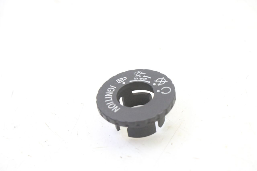 photo de IGNITION SWITCH COVER SYM FIDDLE 3 III 50 (2014 - 2020)