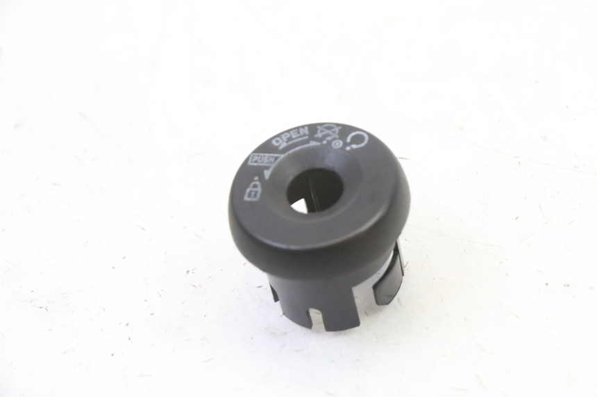 photo de IGNITION SWITCH COVER YAMAHA JOG R 50 (2004 - 2014)
