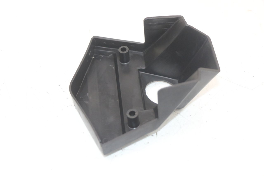 photo de IGNITION SWITCH COVER KAWASAKI GTR 1000 (1994 - 2004)