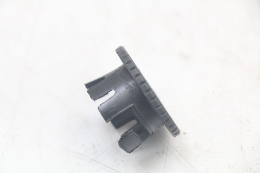 photo de IGNITION SWITCH COVER KEEWAY RY6 2T 50 (2011 - 2019)