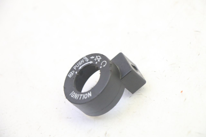 photo de IGNITION SWITCH COVER PEUGEOT KISBEE 4T 50 (2018 - 2022)