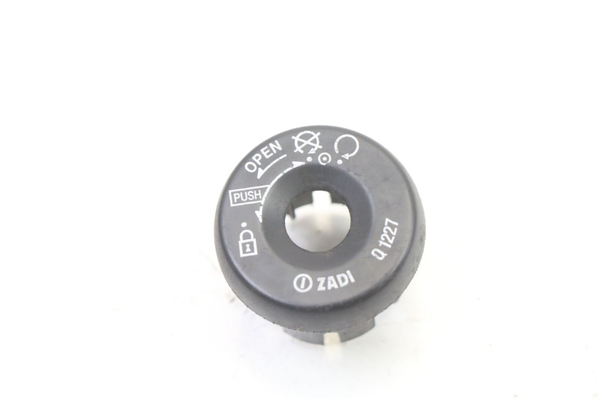 photo de IGNITION SWITCH COVER MBK BOOSTER SPIRIT NAKED 50 (2004 - 2017)