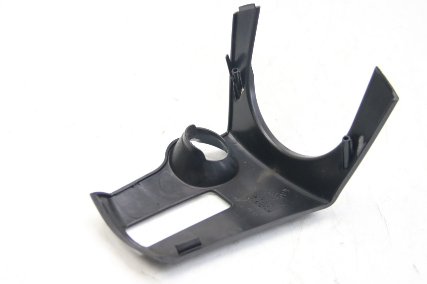 photo de IGNITION SWITCH COVER PIAGGIO BEVERLY 125 (2010 - 2015)