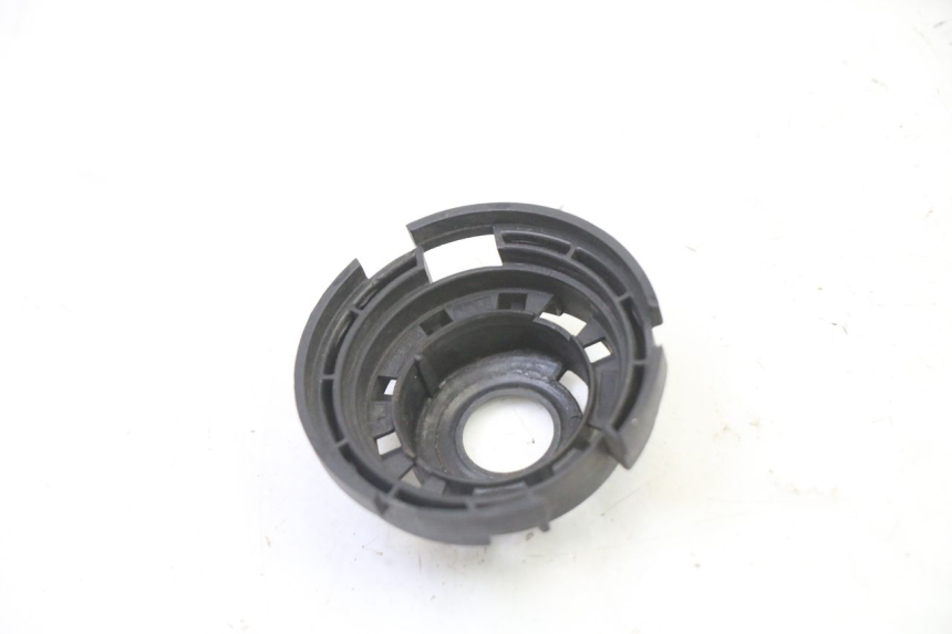 photo de IGNITION SWITCH COVER PEUGEOT SATELIS 250 (2006 - 2012)