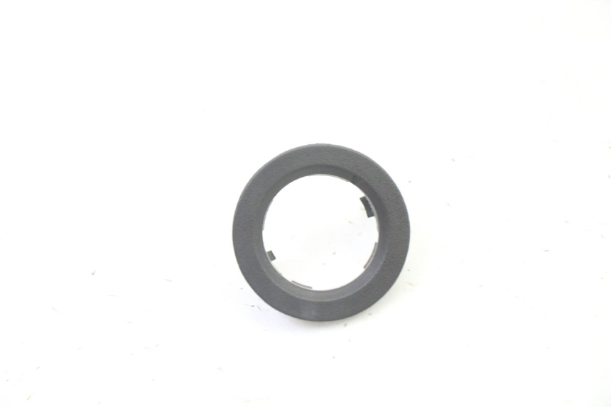 photo de IGNITION SWITCH COVER PEUGEOT SATELIS 250 (2006 - 2012)