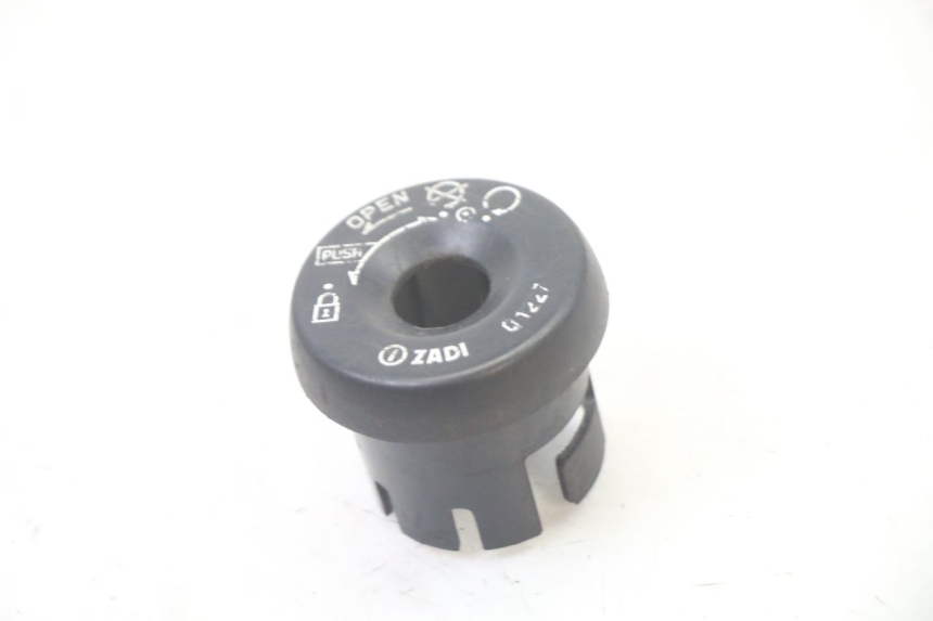 photo de IGNITION SWITCH COVER APRILIA SCARABEO GT TOURING 125 (1999 - 2005)