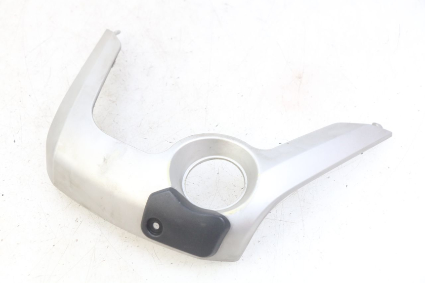 photo de IGNITION SWITCH COVER MBK SKYCRUISER 125 (2010 - 2013)