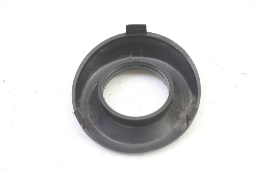 photo de IGNITION SWITCH COVER PIAGGIO SUPER LX 125 (2000 - 2003)