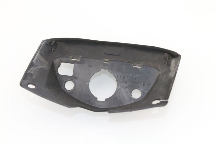 photo de IGNITION SWITCH COVER SUZUKI GSR 600 (2005 - 2012)