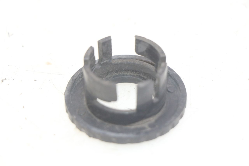photo de IGNITION SWITCH COVER SYM SYMPHONY 125 (2009 - 2015)