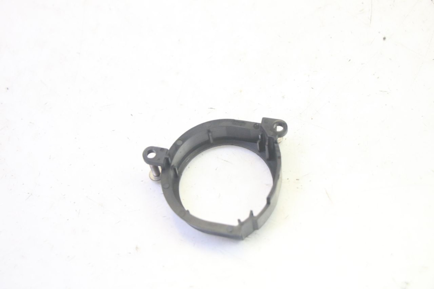 photo de IGNITION SWITCH COVER YAMAHA TRICITY 300 (2020 - 2024) - Alternative perspective