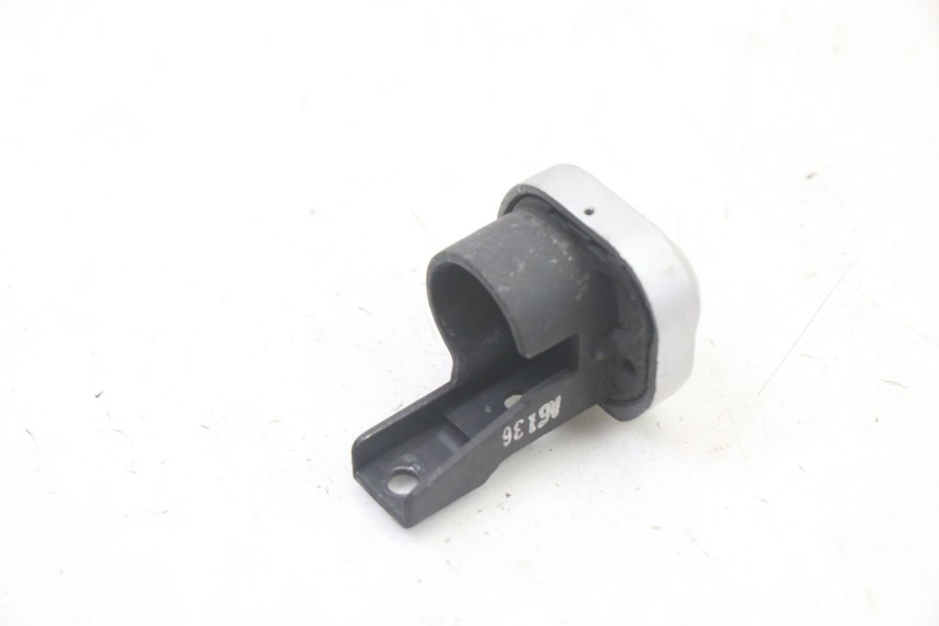 photo de IGNITION SWITCH COVER SUZUKI UH BURGMAN 125 (2002 - 2006)