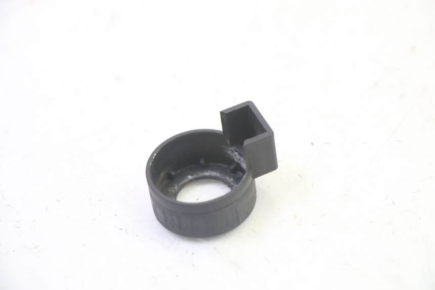 photo de IGNITION SWITCH COVER PEUGEOT VIVACITY NEW 2T 50 (2008 - 2017)