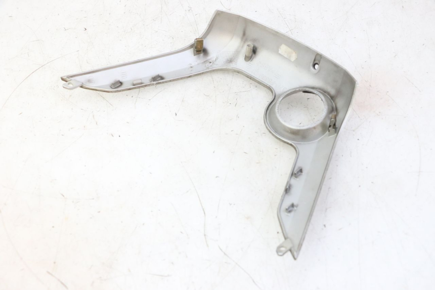 photo de IGNITION SWITCH COVER YAMAHA X-MAX XMAX 125 (2010 - 2014)