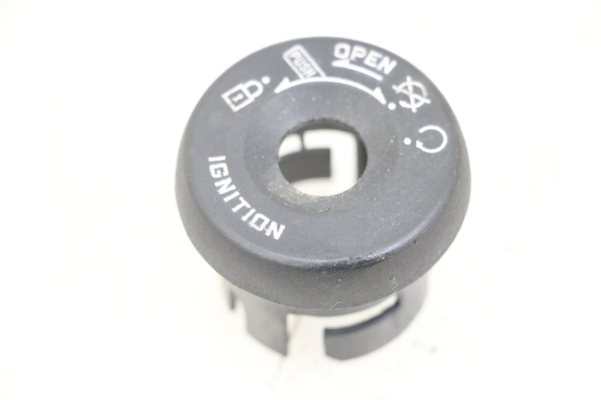 photo de IGNITION SWITCH COVER YAMAHA AEROX 2T 50 (2013 - 2017)