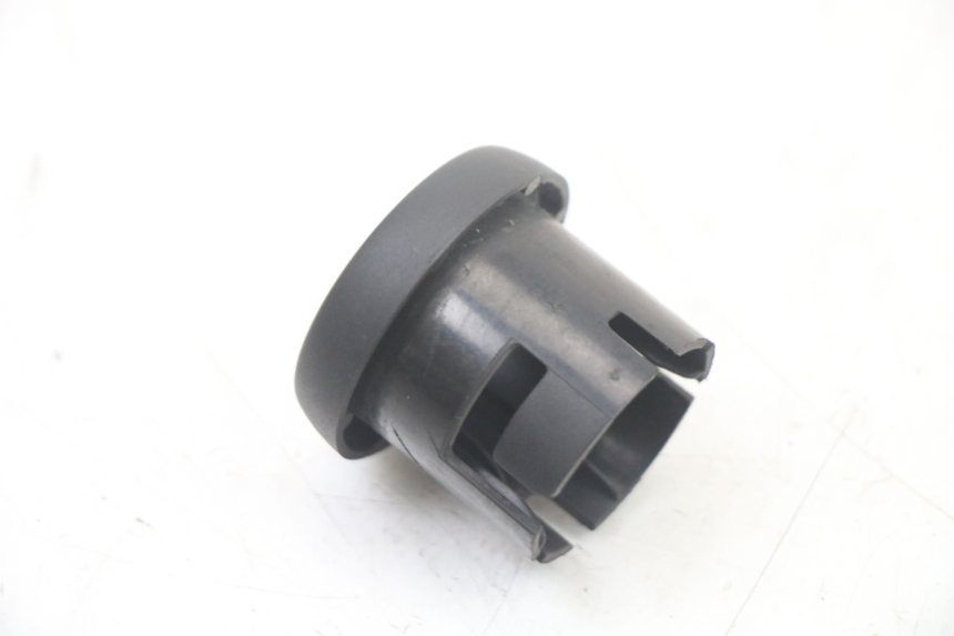 photo de IGNITION SWITCH COVER YAMAHA YP MAJESTY 125 (2007 - 2010)