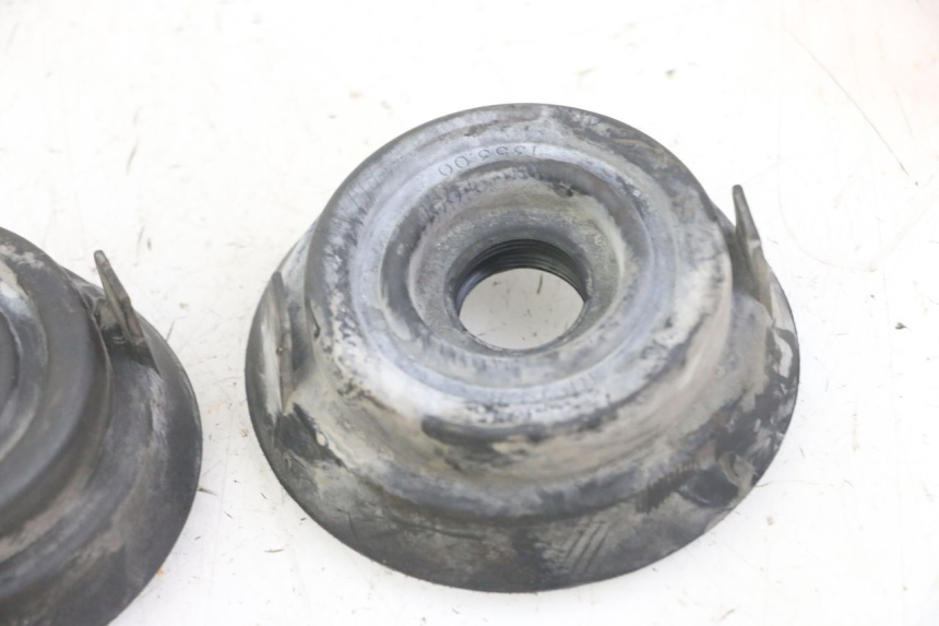 photo de HEADLIGHT DUST COVER YAMAHA XMAX X-MAX 125 (2006 - 2009)