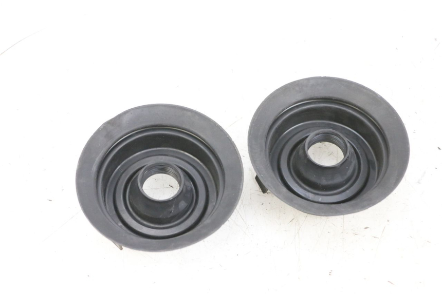 photo de HEADLIGHT DUST COVER YAMAHA XMAX X-MAX 125 (2006 - 2009) - Component detail