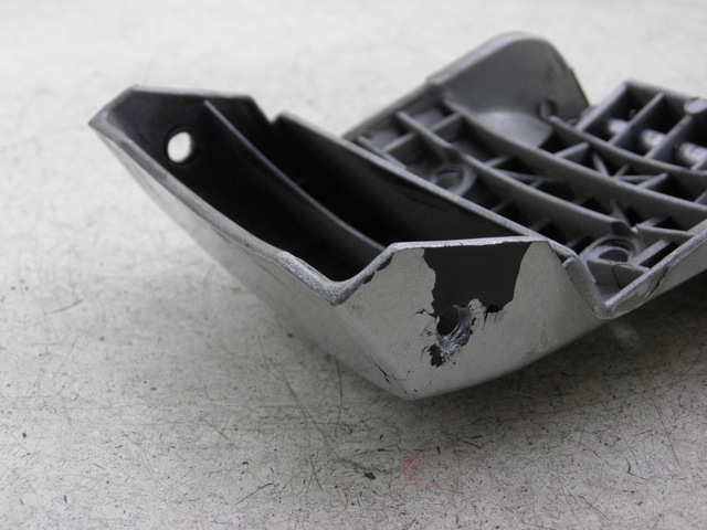 photo de UNDERSEAT PANEL APRILIA LEONARDO 125 (1999 - 2001)