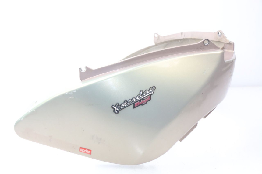 photo de UNDERSEAT PANEL APRILIA SCARABEO GT 125 (1999 - 2007)