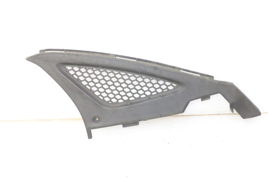 photo de RIGHT UNDERSEAT PANEL KYMCO AGILITY NAKED RENOUVO 2T 50 (2011 - 2018)