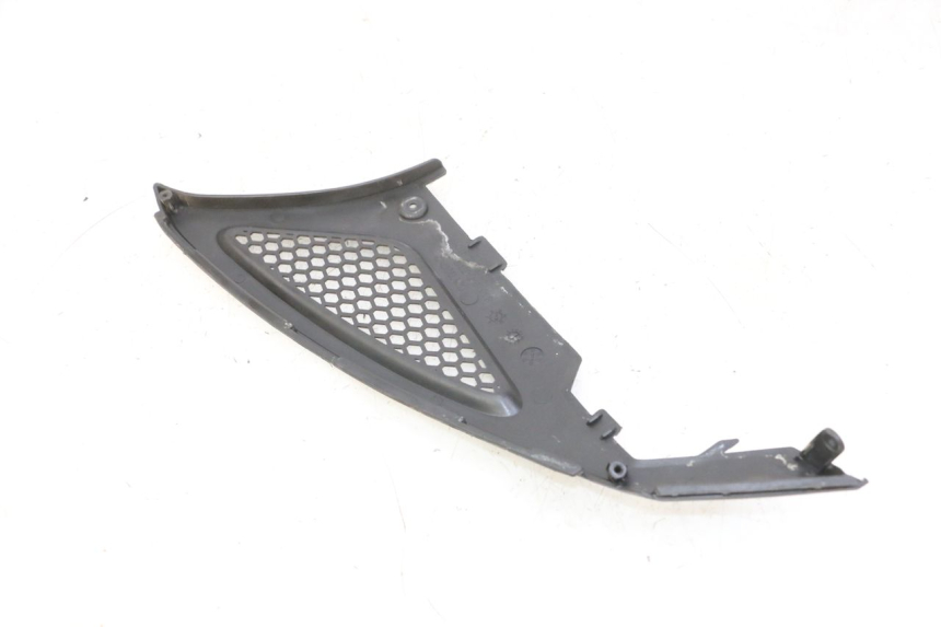 photo de RIGHT UNDERSEAT PANEL KYMCO AGILITY NAKED RENOUVO 2T 50 (2011 - 2018)