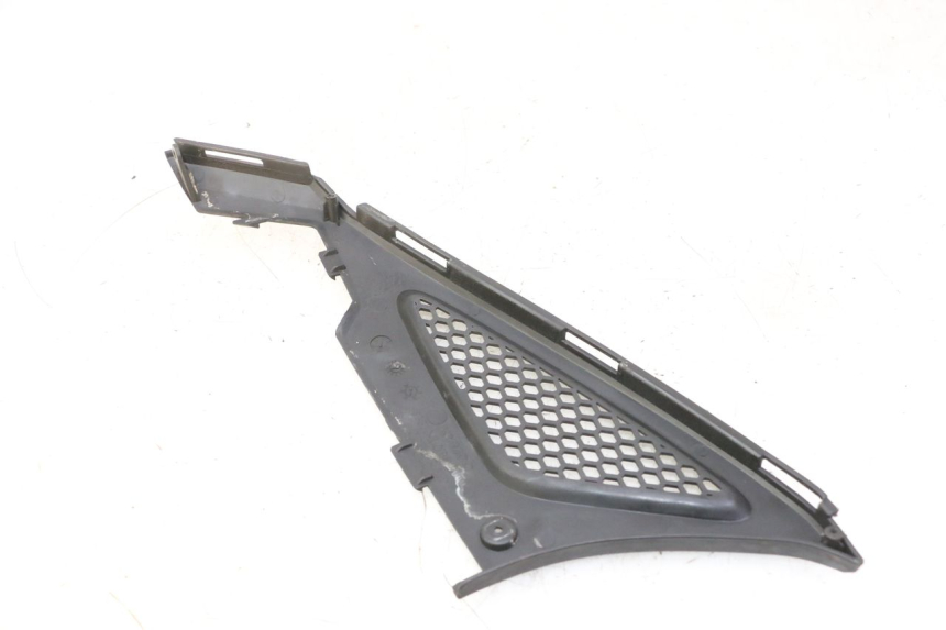 photo de RIGHT UNDERSEAT PANEL KYMCO AGILITY NAKED RENOUVO 2T 50 (2011 - 2018)