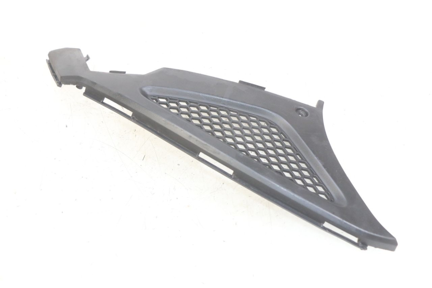 photo de RIGHT SIDE UNDER SEAT COVER KYMCO AGILITY RS 4T 50 (2009 - 2013)