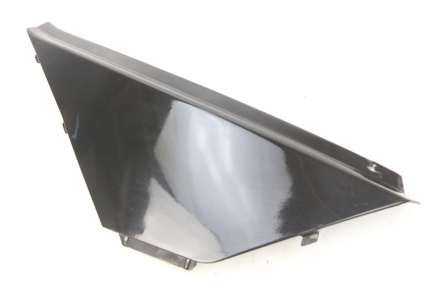 photo de RIGHT UNDERSEAT PANEL APRILIA ATLANTIC 125 (2003 - 2009)