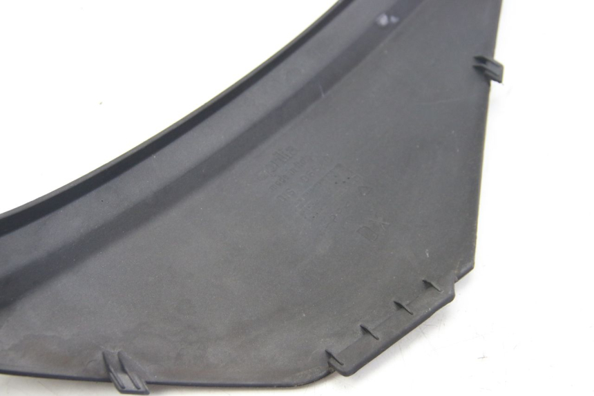 photo de RIGHT SIDE UNDER SEAT COVER APRILIA ATLANTIC 500 (2002 - 2003)