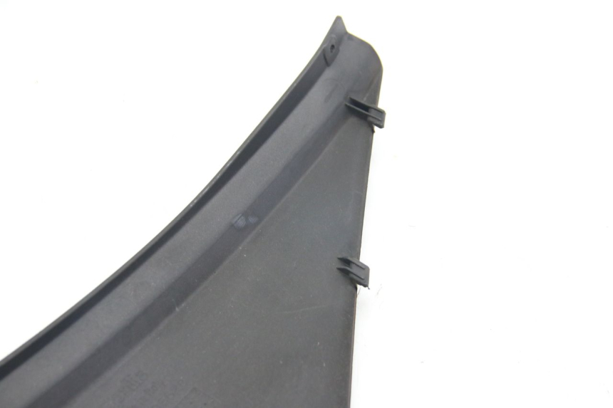 photo de RIGHT SIDE UNDER SEAT COVER APRILIA ATLANTIC 500 (2002 - 2003)