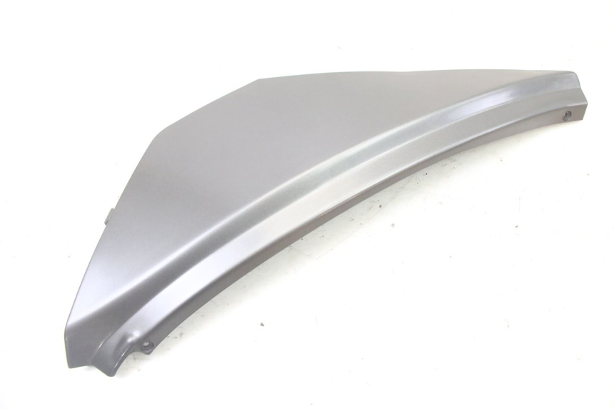 photo de RIGHT UNDERSEAT PANEL APRILIA ATLANTIC 125 (2003 - 2009)