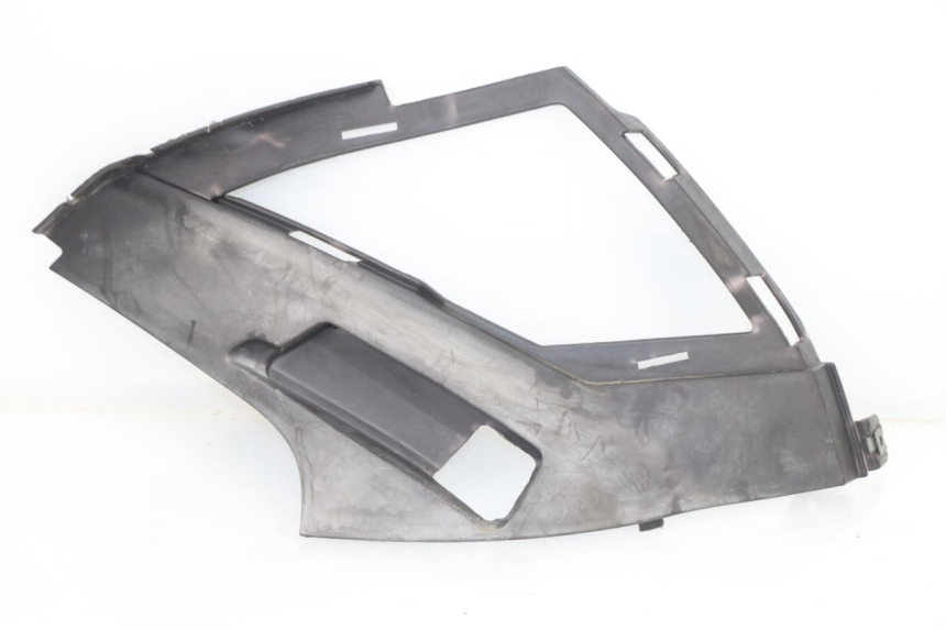 photo de RIGHT UNDERSEAT PANEL APRILIA SPORT CITY SPORTCITY 125 (2005 - 2008)