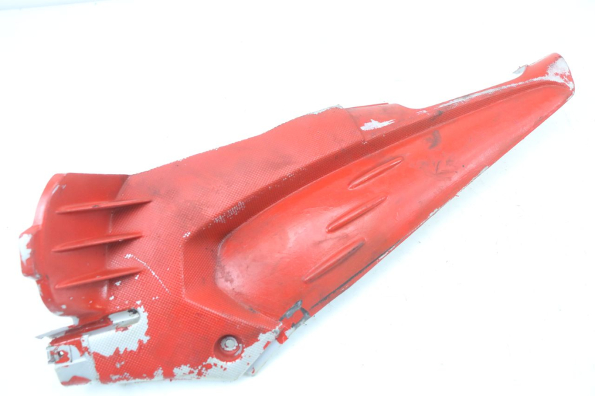 photo de RIGHT UNDERSEAT PANEL APRILIA SR CARB LC 2T 50 (2004 - 2012)
