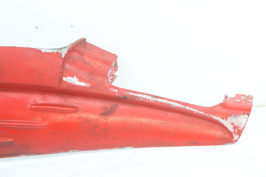 photo de RIGHT UNDERSEAT PANEL APRILIA SR CARB LC 2T 50 (2004 - 2012)