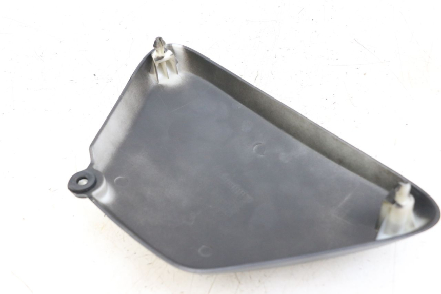 photo de RIGHT UNDERSEAT PANEL ARCHIVE CAFE RACER 4T 50 (2019 - 2024)
