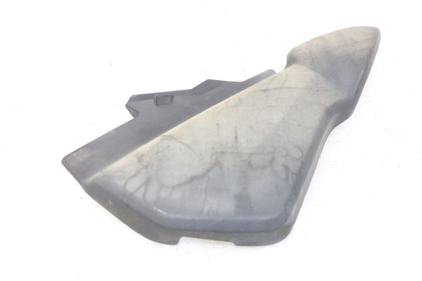 photo de RIGHT SIDE SEAT COVER HONDA CBF 500 (2004 - 2007)