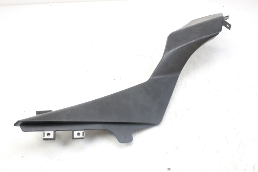 photo de RIGHT SIDE UNDER SEAT COVER DERBI GPR 50 (2004 - 2009)
