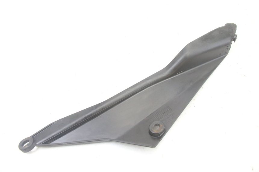 photo de RIGHT UNDERSEAT PANEL DERBI SENDA SM DRD X-TREME 50 (2011 - 2017)