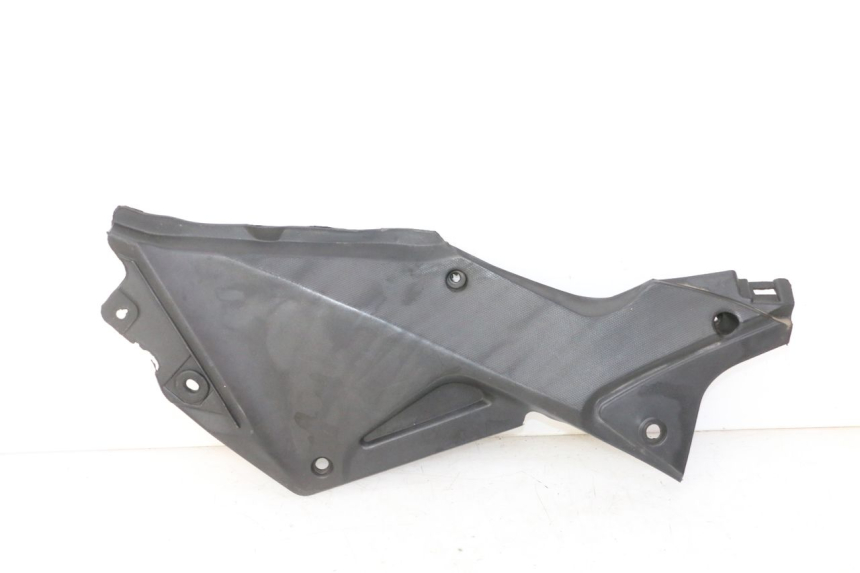 photo de RIGHT UNDERSEAT PANEL STAHO FH 50 (2018 - 2019)