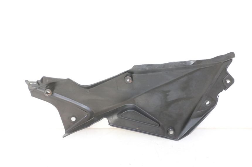 photo de RIGHT UNDERSEAT PANEL STAHO FH 50 (2018 - 2019)